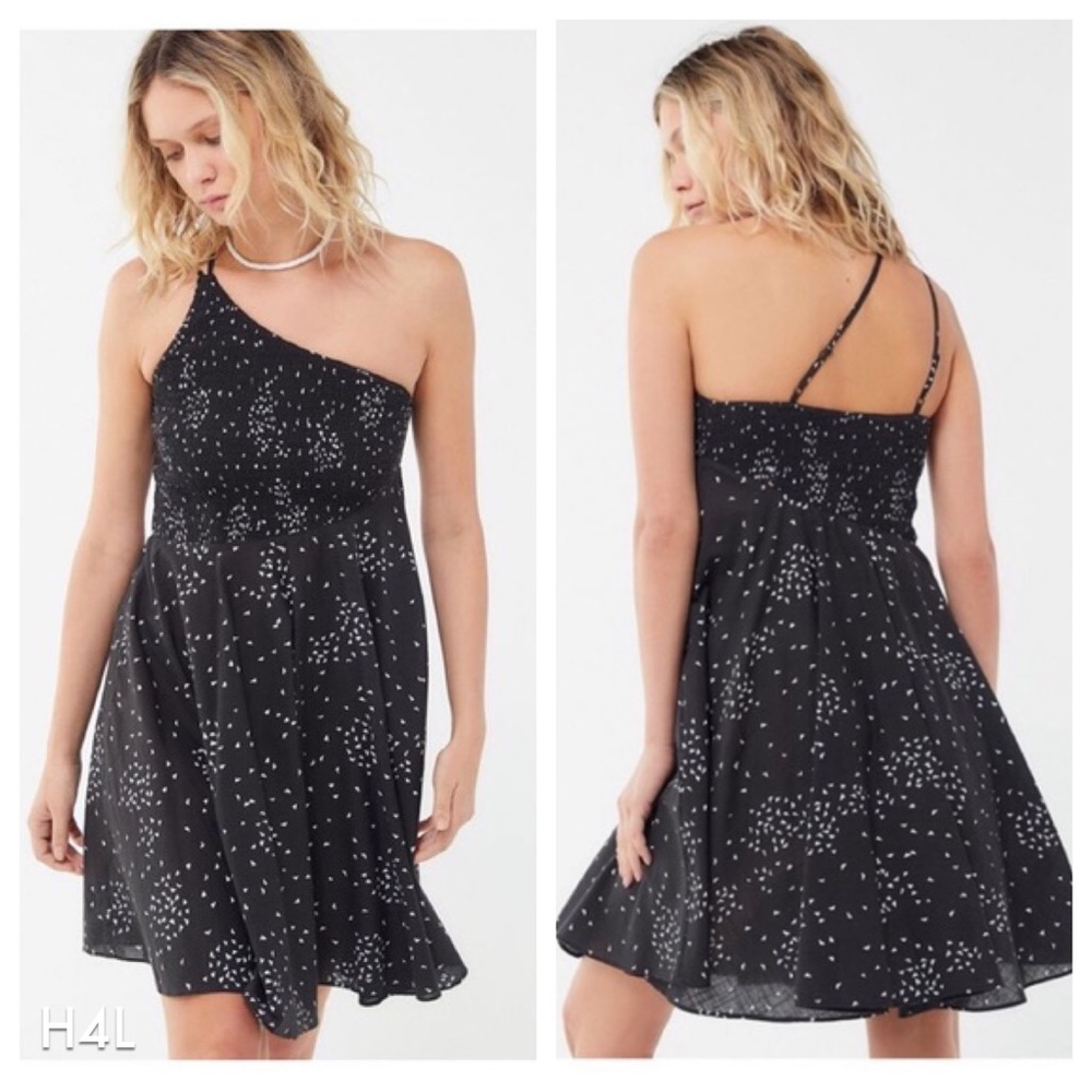 NWT UO One Shoulder Geometric Triangle Dress